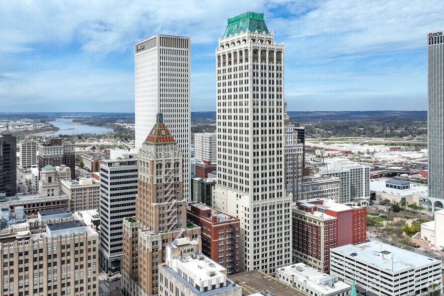More Photos Of 401 S Boston Ave, Tulsa Office For Lease