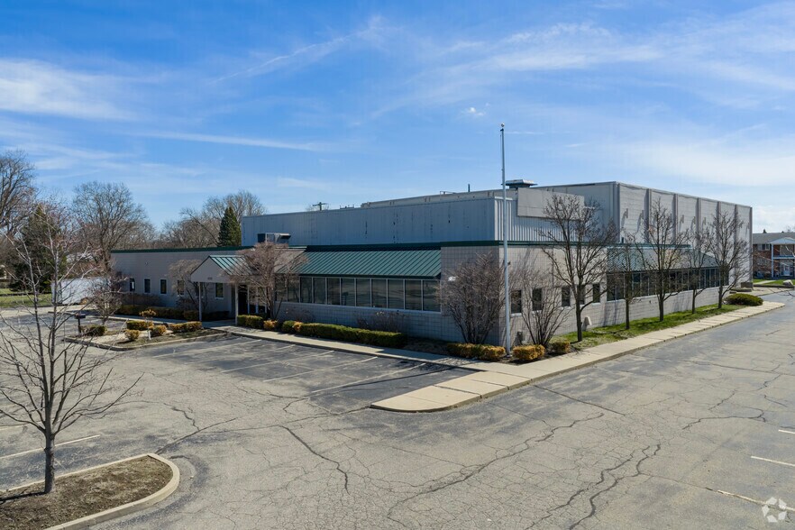Primary Photo Of 8220 Irving Rd, Sterling Heights Office For Sale