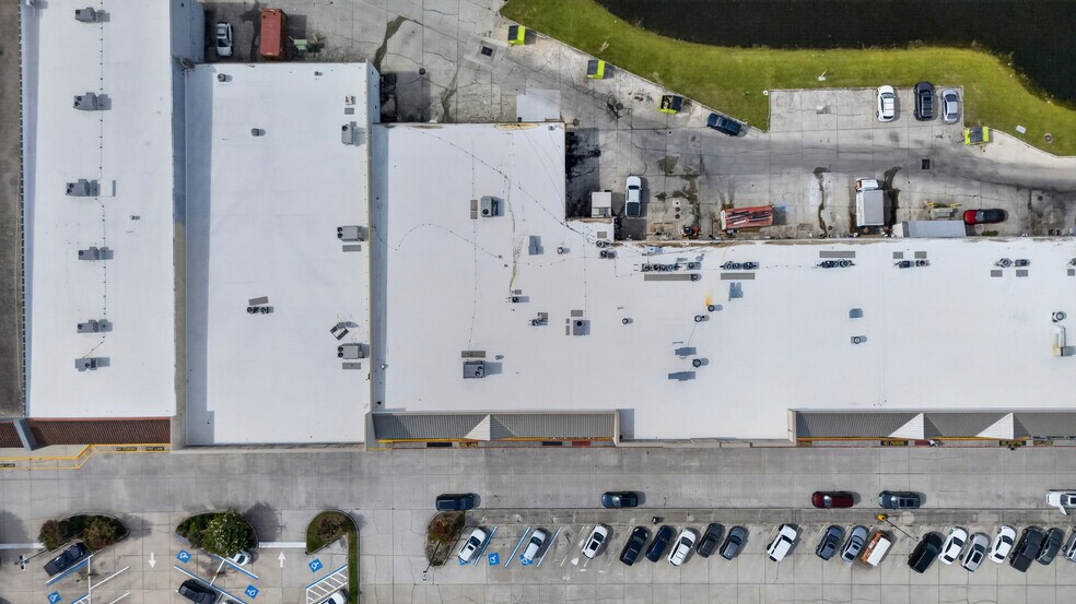 More Photos Of 14286 Beach Blvd, Jacksonville Beach General Retail For Sale