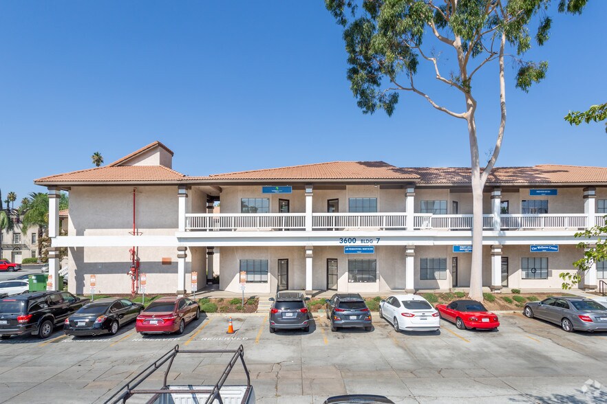 More Photos Of 3600 Lime St, Riverside Office For Lease