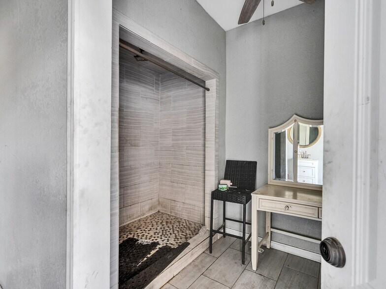 More Photos Of 2236 Garden Rd, Pearland Land For Sale