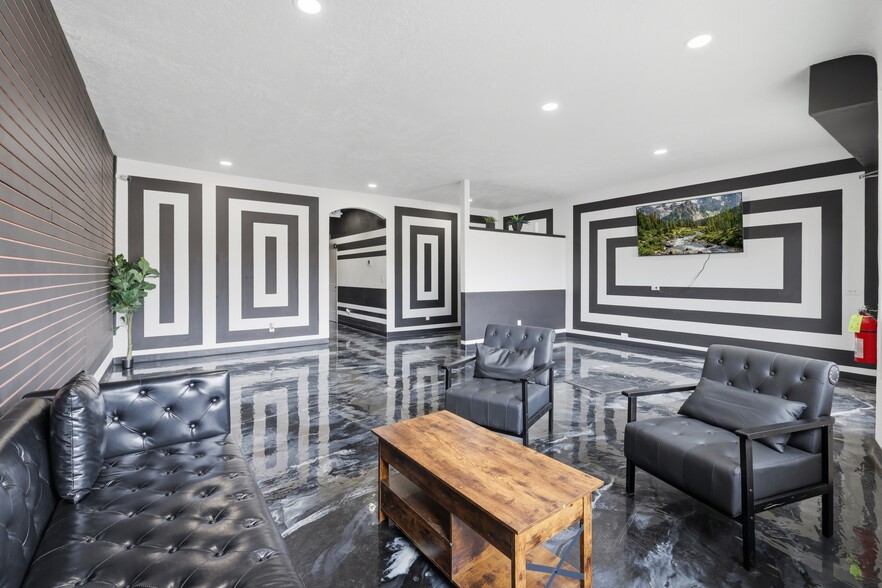 More Photos Of 716 N Orchard St, Boise Storefront For Sale