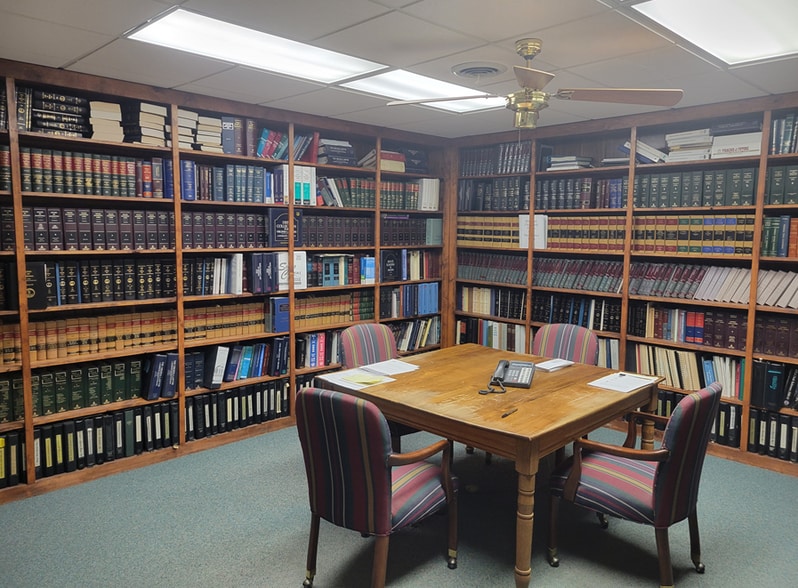More Photos Of 710 Denbigh Blvd, Newport News Office For Sale