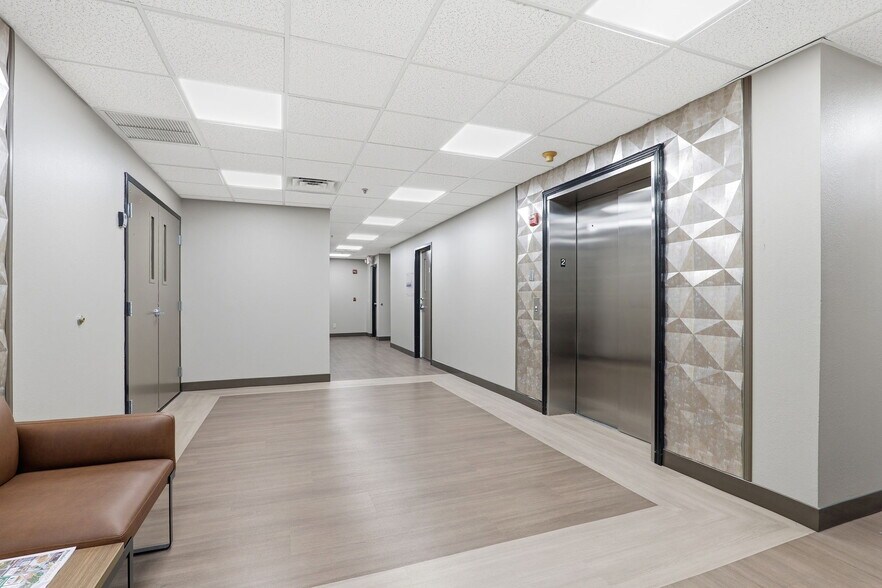 More Photos Of 490 Centre Lake Dr NE, Palm Bay Medical For Lease