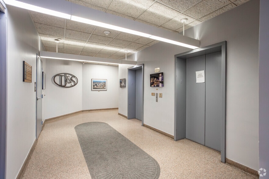 More Photos Of 1301 Grandview Ave, Pittsburgh Office For Sale