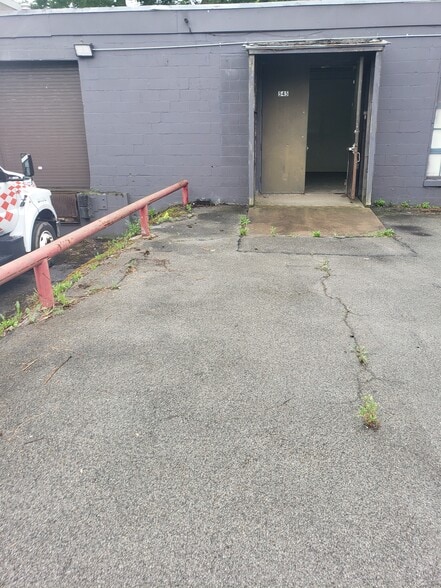 More Photos Of 545 West Ave, Rochester Warehouse For Sale