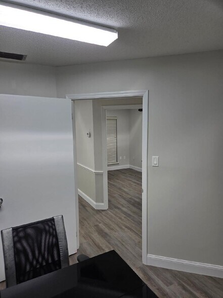 More Photos Of 421 Montgomery Rd, Altamonte Springs Medical For Sale