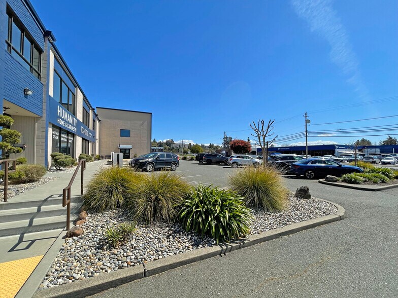 More Photos Of 3201 Cleveland Ave, Santa Rosa Office For Sale