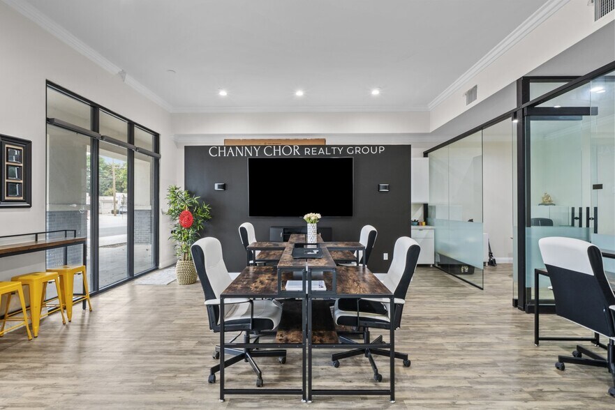 More Photos Of 9908 Artesia Blvd, Bellflower Storefront Retail Office For Sale