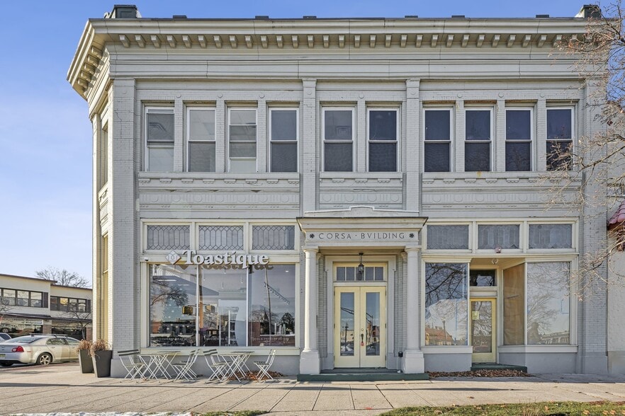 More Photos Of 2-4 Garber Sq, Ridgewood Restaurant For Sale