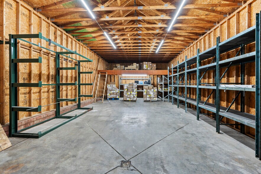 More Photos Of 215 Aloe Rd, Greensboro Manufacturing For Lease