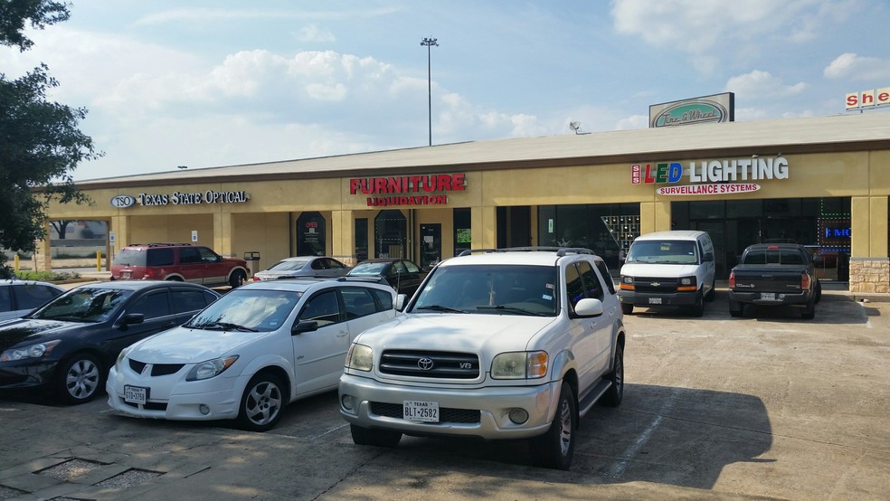 Primary Photo Of 7115-7149 Southwest Fwy, Houston Freestanding For Lease