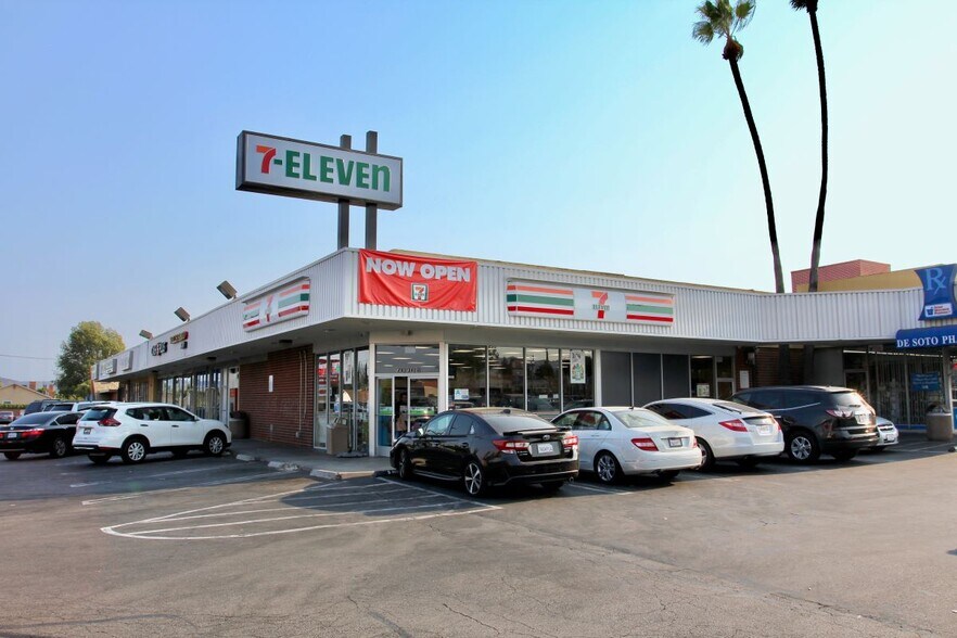 More Photos Of 20900-20934 Roscoe Blvd, Canoga Park Unknown For Lease
