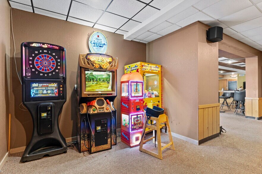 More Photos Of 118 Railroad Ave NE, Mora General Retail For Sale