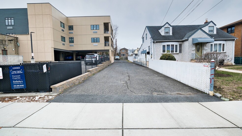More Photos Of 217 Stuyvesant Ave, Lyndhurst Land For Sale