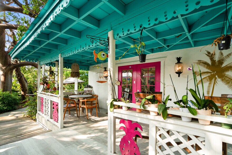 More Photos Of 98275 Overseas Hwy, Key Largo Storefront Retail Residential For Sale