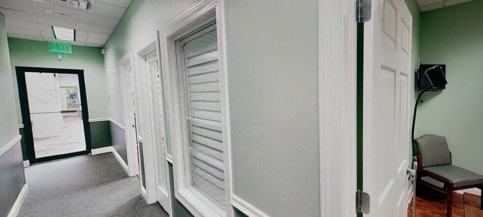 More Photos Of 3900 Colonial Blvd, Fort Myers Unknown For Lease