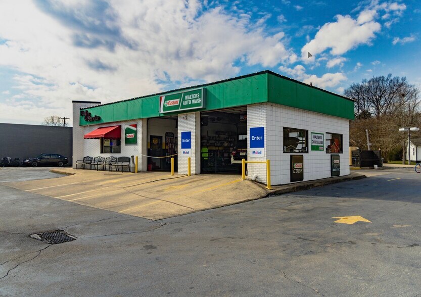 Primary Photo Of 917 Keith St NW, Cleveland Carwash For Sale