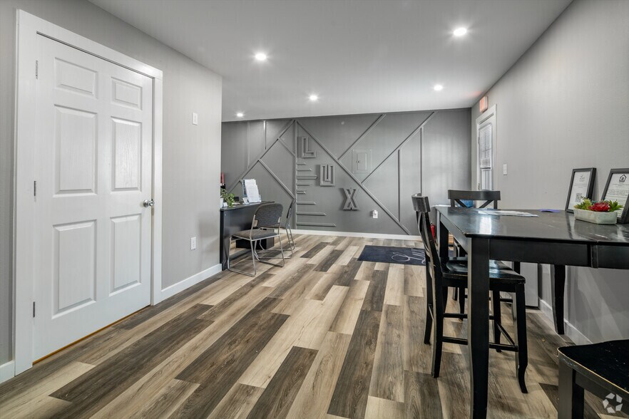 More Photos Of 1404 Moore Ave, Portland Apartments For Sale