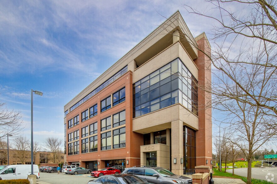 More Photos Of 400 E Mill Plain Blvd, Vancouver Office For Lease