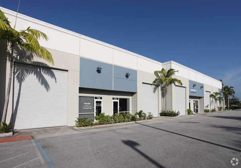 More Photos Of 7948-7966 SW Jack James Dr, Stuart Unknown For Lease