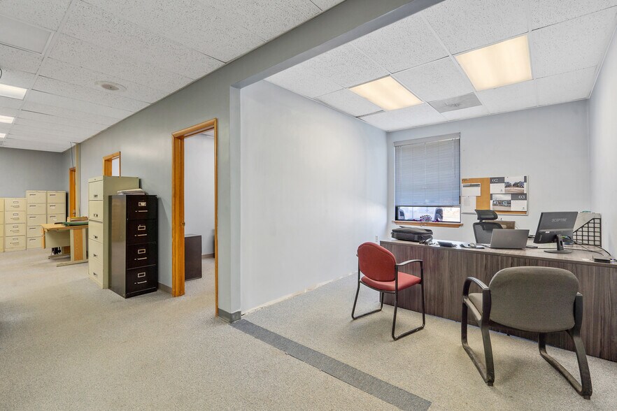 More Photos Of 532 State Fair Blvd, Syracuse Light Distribution For Sale