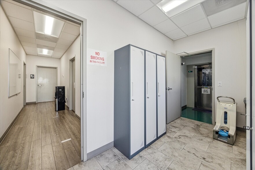 More Photos Of 1701-1707 Tidwell Rd, Houston Warehouse For Sale