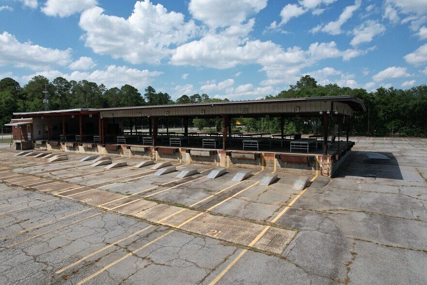 More Photos Of 326 Cordele Rd, Albany Industrial For Sale