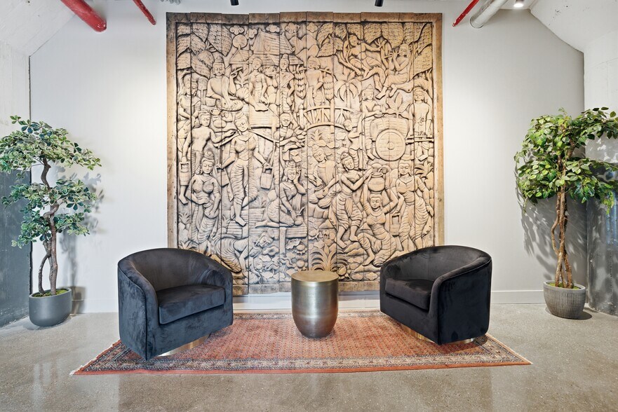 More Photos Of 1001 N North Branch St, Chicago Flex For Lease