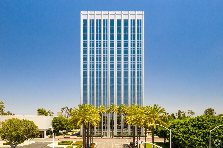 More Photos Of 620 Newport Center Dr, Newport Beach Office For Lease