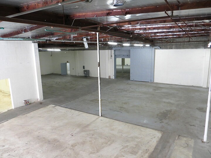 More Photos Of 2080 Belgrave Ave, Huntington Park Warehouse For Sale