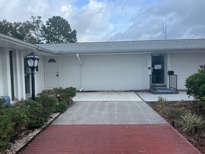 More Photos Of 1601 Rickenbacker Dr, Sun City Center Medical For Lease