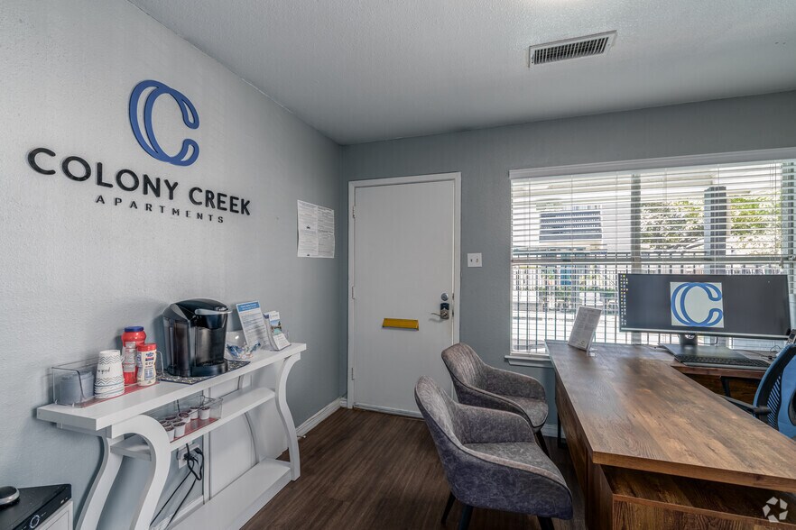 More Photos Of 1814 Colony Creek Dr, Austin Apartments For Sale