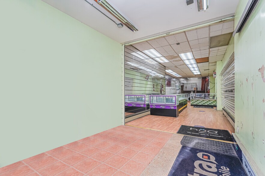More Photos Of 6412 18th Ave, Brooklyn Storefront Retail Residential For Lease