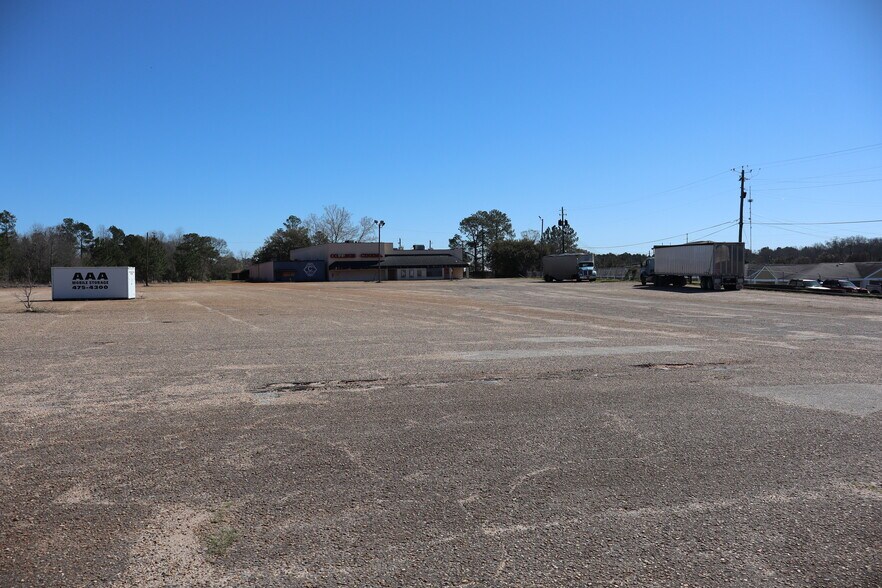 More Photos Of 501 Plaza Dr, Enterprise Storefront Retail Office For Sale