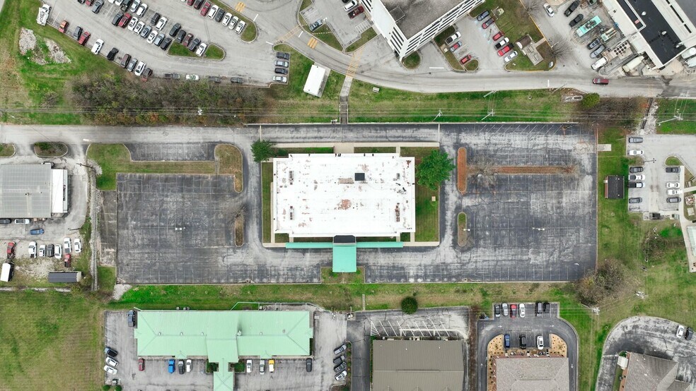 More Photos Of 340 Bogle St, Somerset Medical For Sale