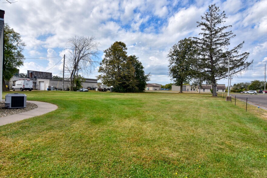 More Photos Of 1822 S Main St, Rice Lake Office Residential For Sale