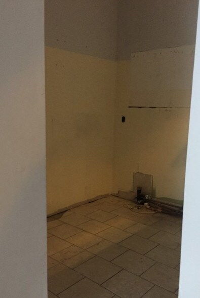 More Photos Of 91-93 Broad St, Red Bank Storefront For Lease