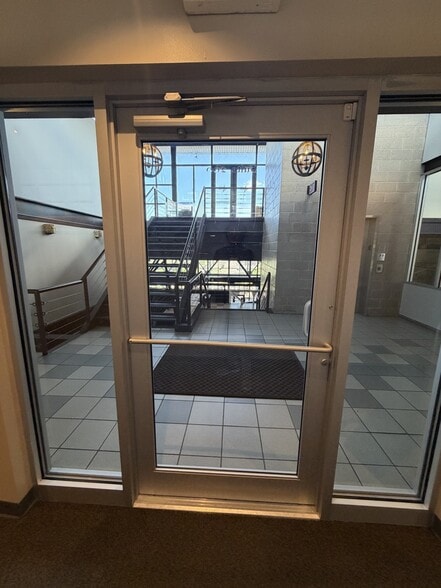 More Photos Of 60 Browns Race, Rochester Office Residential For Lease