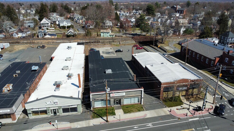 More Photos Of 137 King St, Northampton Freestanding For Sale