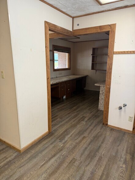 More Photos Of 117 W 7th Ave, Augusta Office For Lease