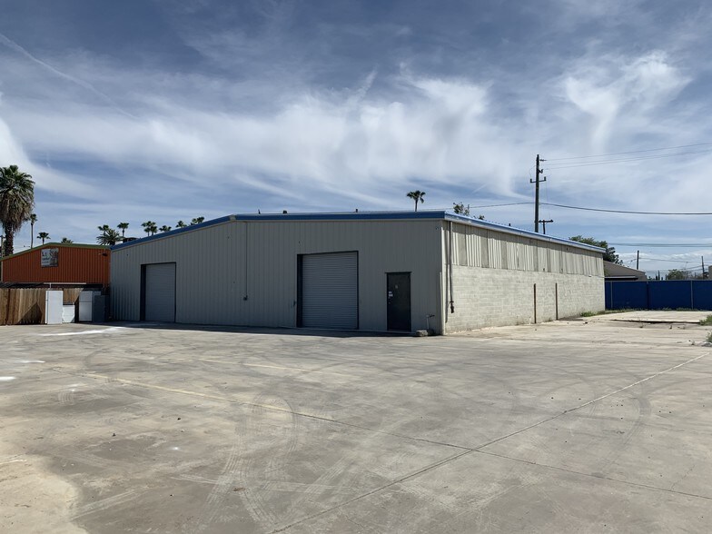 More Photos Of 518-522 E California Ave, Bakersfield Warehouse For Lease