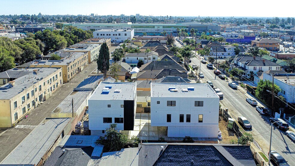 More Photos Of 1726 Menlo Ave, Los Angeles Apartments For Sale