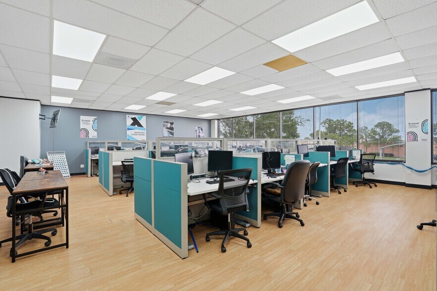 More Photos Of 7011 Harwin Dr, Houston Medical For Lease