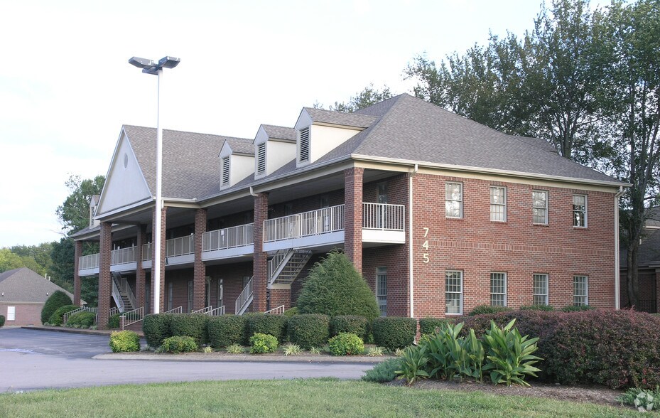 More Photos Of 745 S Church St, Murfreesboro Office For Lease