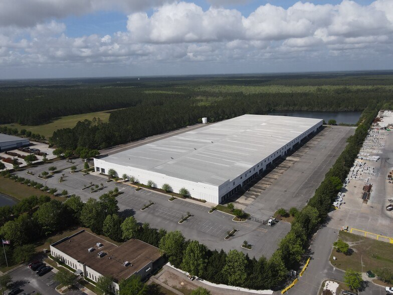 More Photos Of 12400 Presidents Ct, Jacksonville Warehouse For Lease