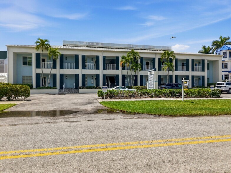 Primary Photo Of 1020 8th Ave S, Naples Office For Sale