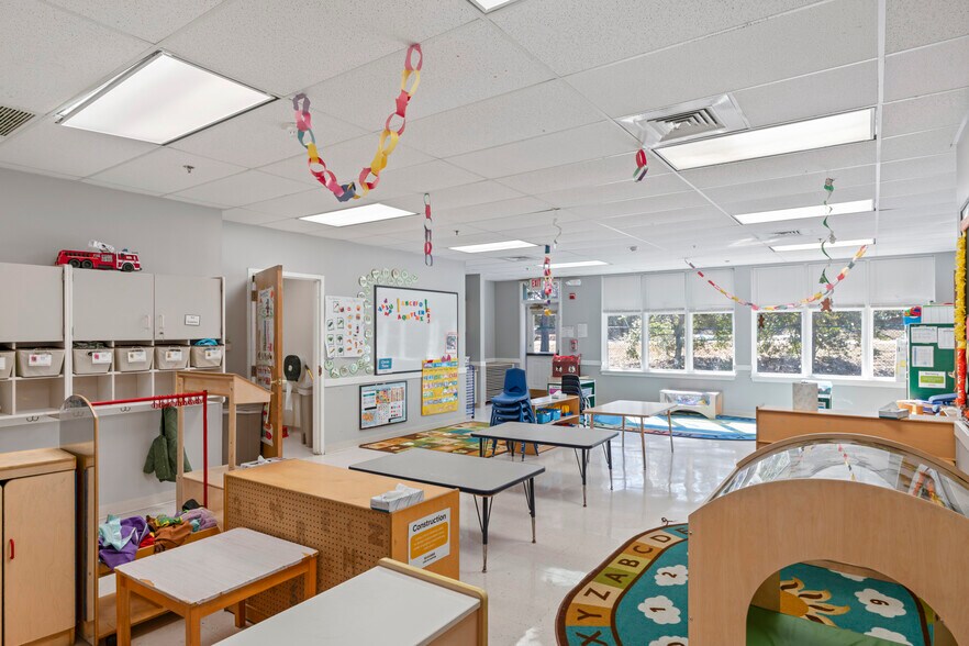 More Photos Of 12960 Troupe St, Woodbridge Daycare Center For Lease