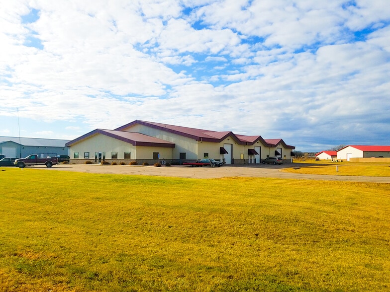 More Photos Of 30593 Pearl Dr, Saint Joseph Warehouse For Lease