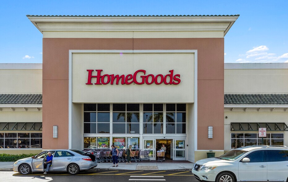 More Photos Of Sample Rd @ US 441, Coral Springs Unknown For Lease